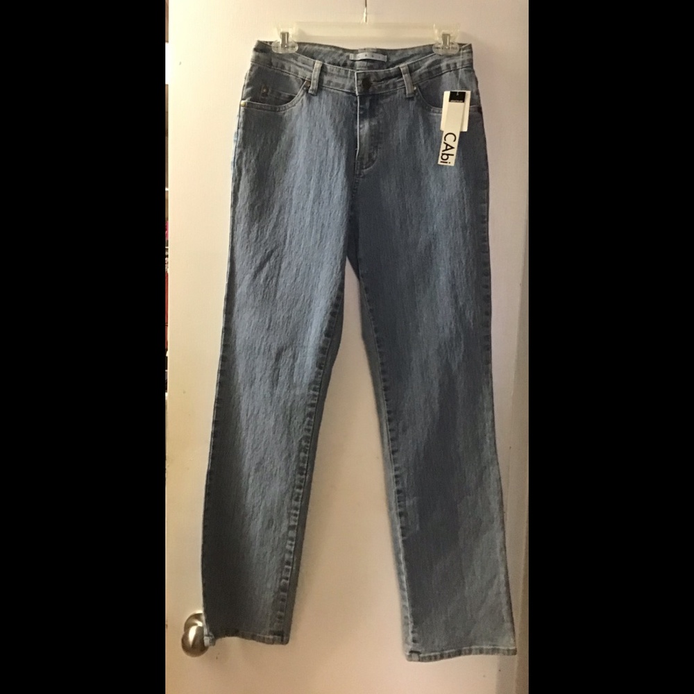 🌟 CAbi Straight Leg Jeans